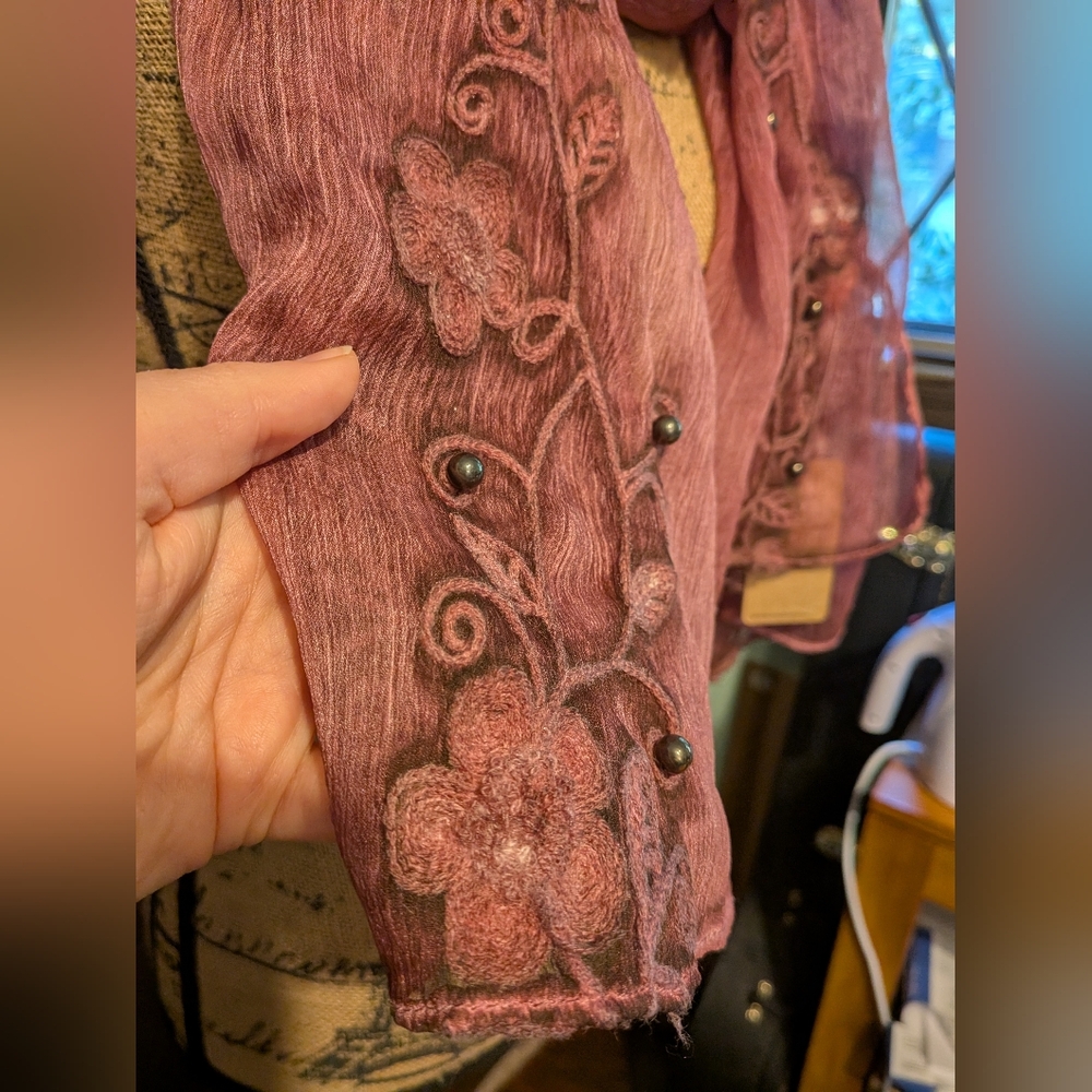 Embroidered Pink Scarf From Ireland - Picture 12 of 12